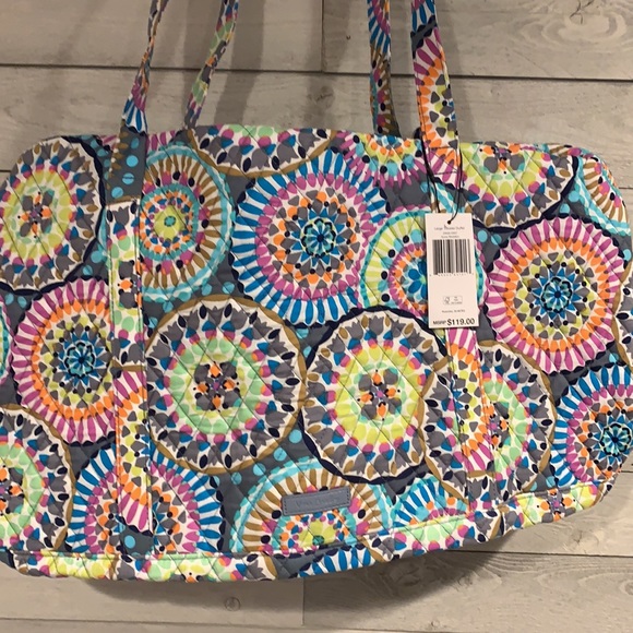 NWT Vera Bradley large travel duffel sunny medallion - Picture 3 of 9
